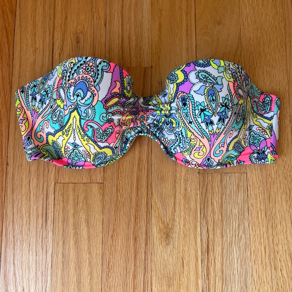 Victoria’s Secret 34C Bandeau Bikini Top